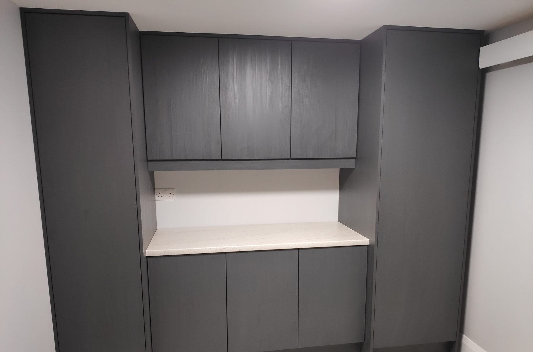 Anthracite kitchenette (finished) - fitted by Kitchen Hero