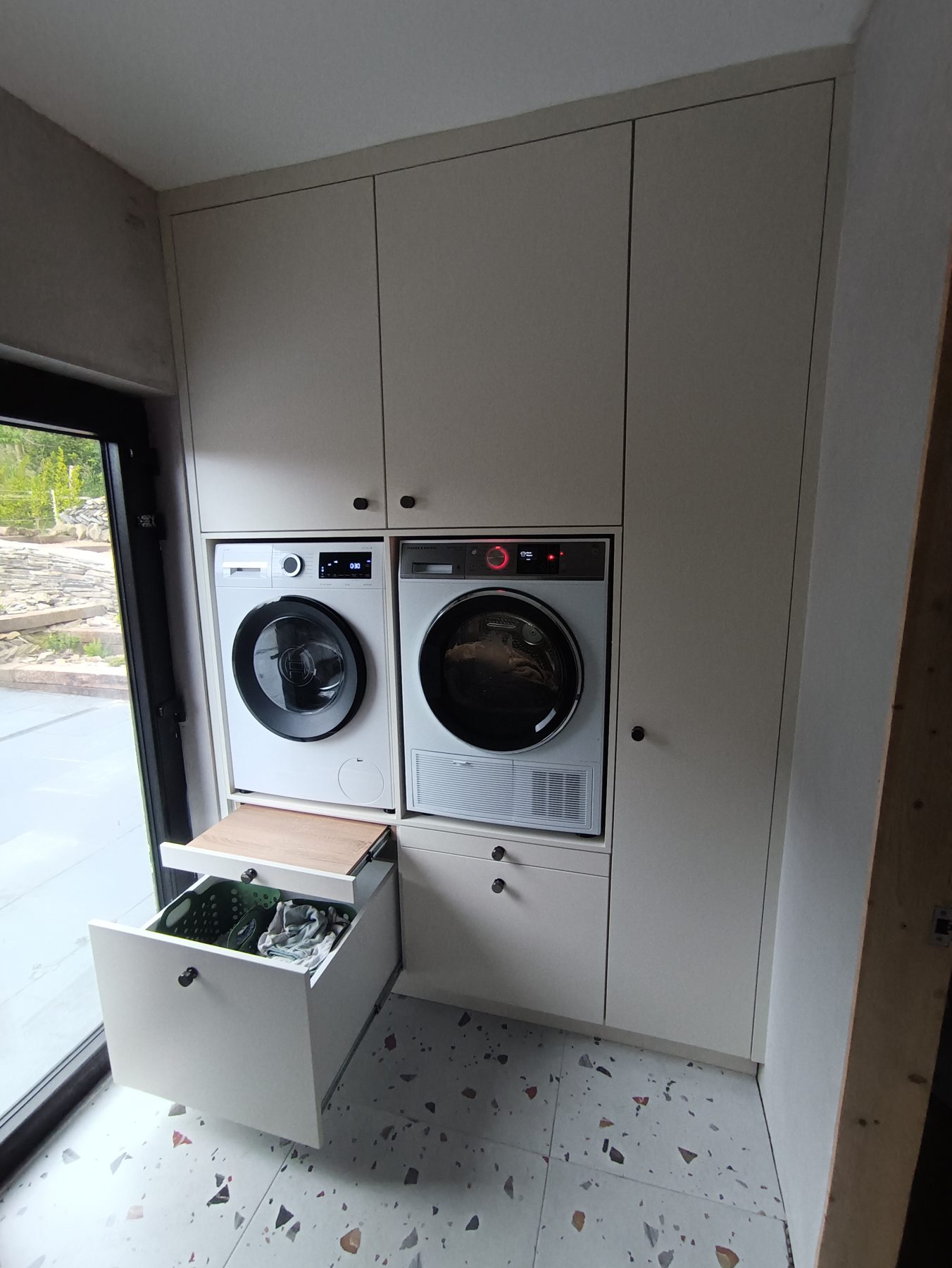 Laundry room unit (finished) - fitted by Kitchen Hero
