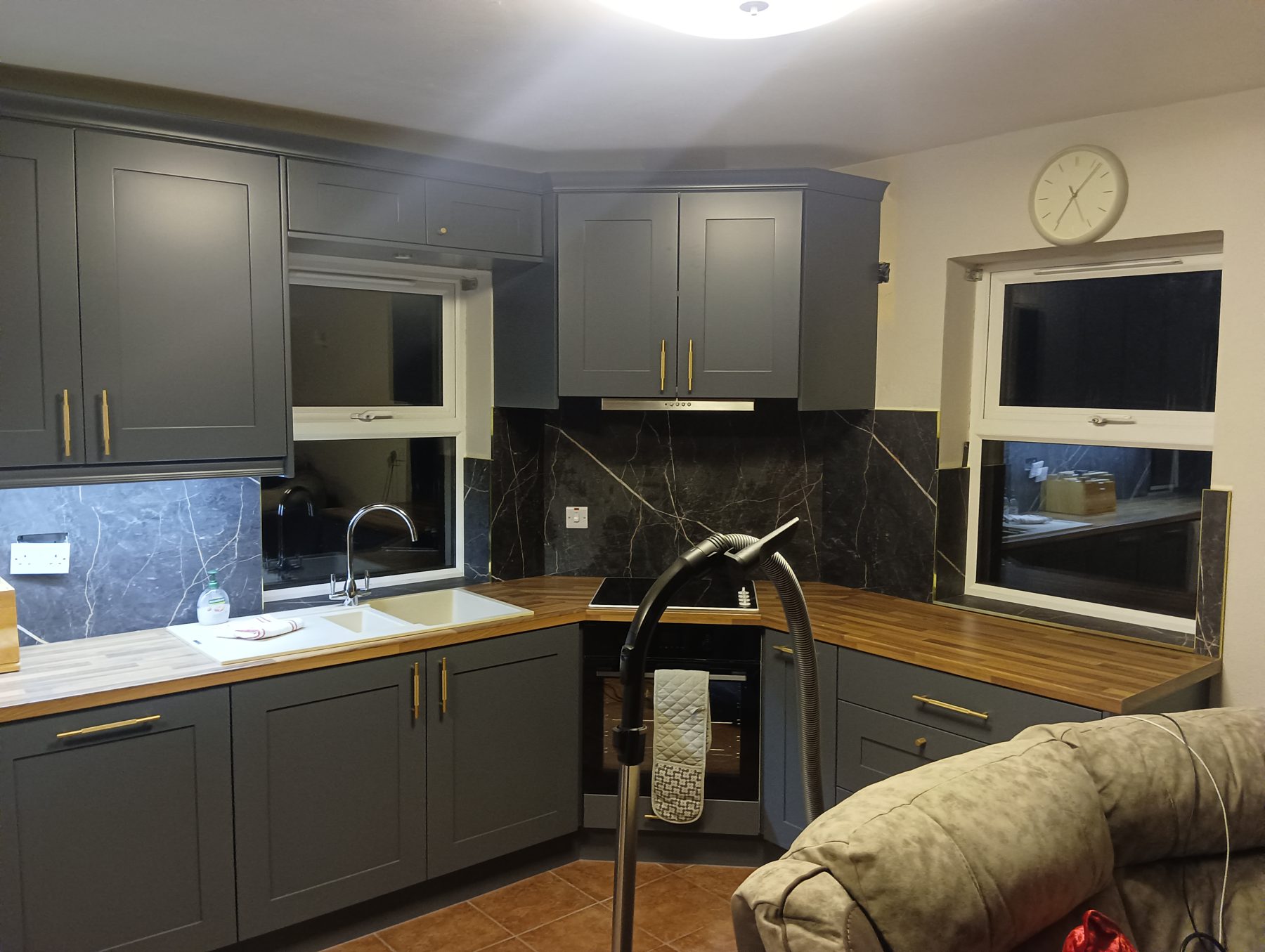 Navy shaker kitchen Navy shaker kitchen (mid-fit) - fitted by Kitchen Hero