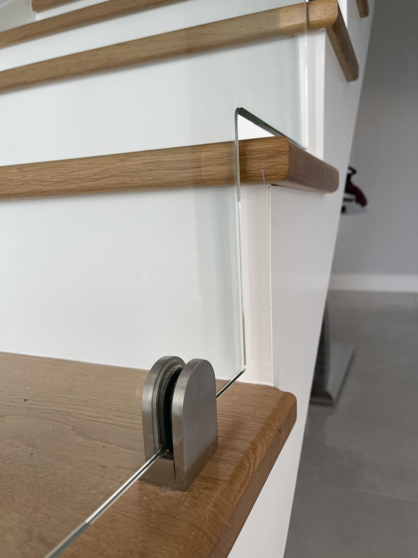 Oak and glass staircase Oak and glass staircase (finished) - fitted by Kitchen Hero