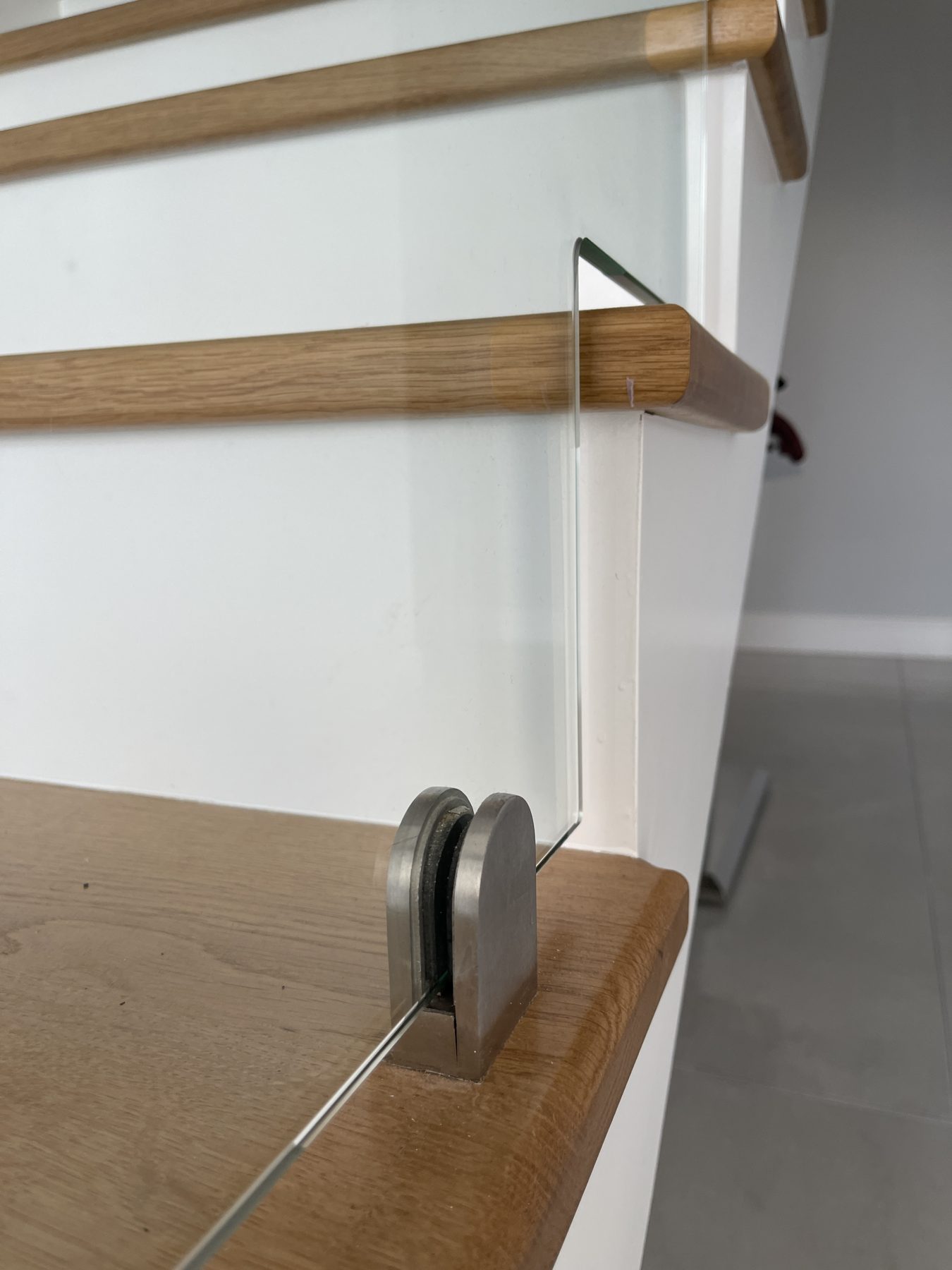 Oak and glass staircase Oak and glass staircase (finished) - fitted by Kitchen Hero